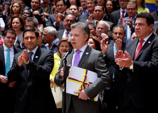 Presidente de Colombia convoca oficialmente plebiscito de paz con FARC