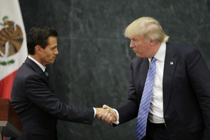 Presidente de México dice que reunión con Trump fue "abierta y constructiva"