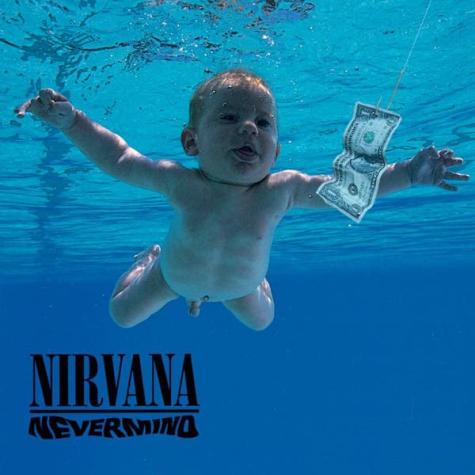 El bebé del álbum "Nevermind" de Nirvana recrea la mítica portada 25 años después