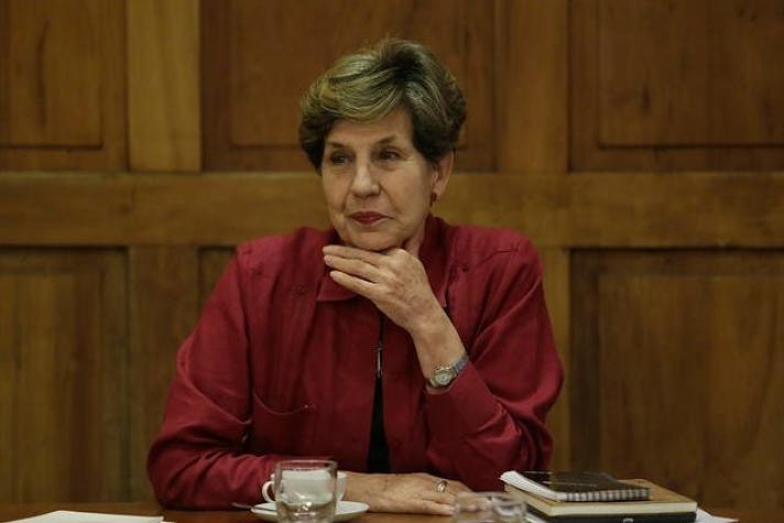 Servel: Isabel Allende pide "rapidez" al gobierno para definir reemplazo de Cheyre