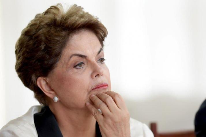 Dilma Rousseff a T13: "Tengo gratitud por la solidaridad de Michelle Bachelet"