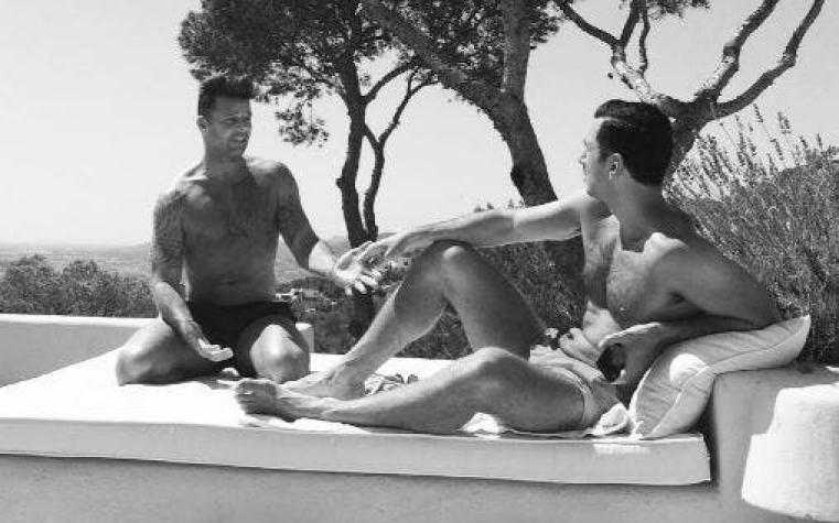 Ricky Martin más enamorado que nunca: publica imágenes de sus vacaciones junto a su pareja