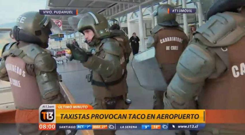 Carabineros interviene en protesta de taxistas en aeropuerto de Santiago