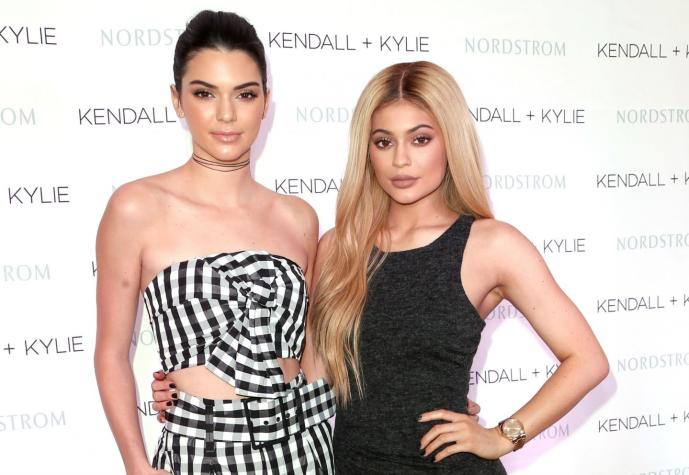 [VIDEO] El gran susto que se llevó Kendall y Kylie Jenner en la Semana de la Moda de Nueva York