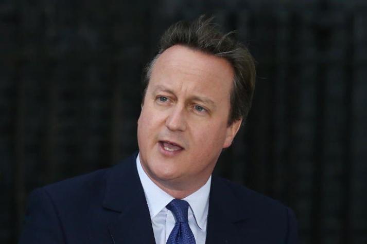Ex primer ministro británico Cameron renuncia también a escaño de diputado