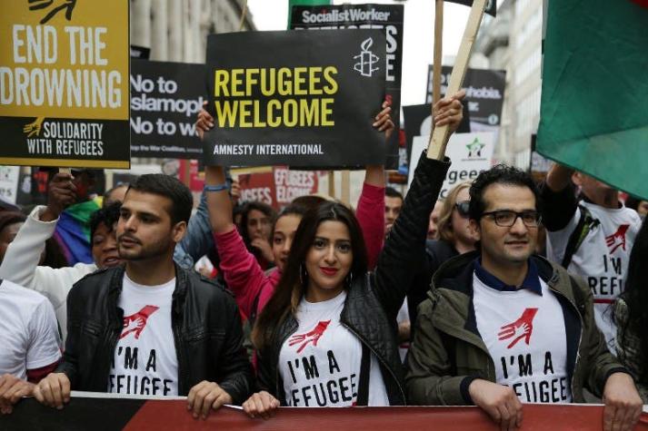 Unas 20.000 personas se manifiestan en Londres en apoyo a los refugiados