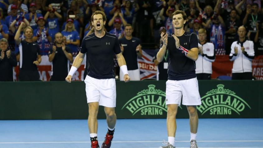 Hermanos Murray ganan el dobles y mantienen con vida a Gran Bretaña en Copa Davis ante Argentina