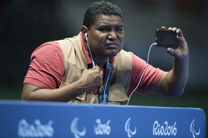 El fotógrafo ciego que cubre los Juegos Paralímpicos: "Tengo los ojos del corazón"