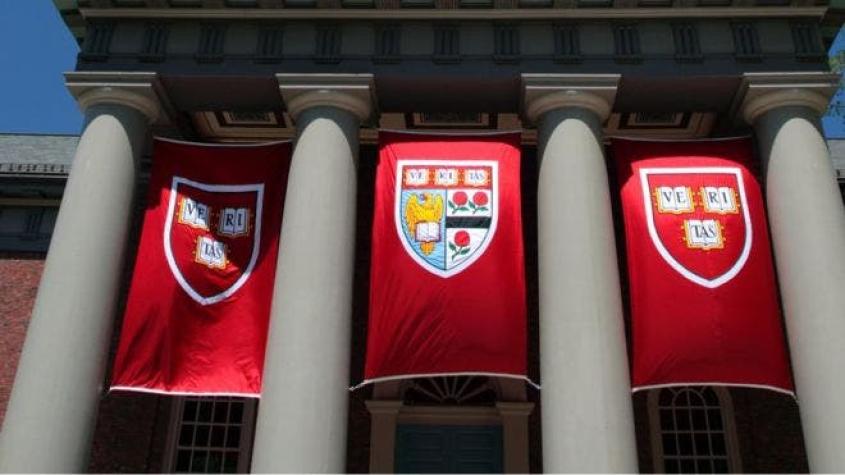 Vírgenes y con iPhones: así son los nuevos estudiantes de la Universidad de Harvard, Estados Unidos