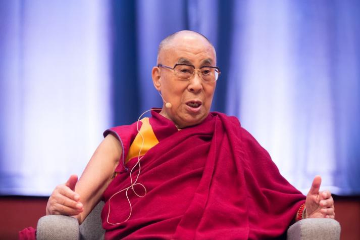 Las reflexiones del Dalai Lama sobre Donald Trump, Brangelina y Kim Kardashian