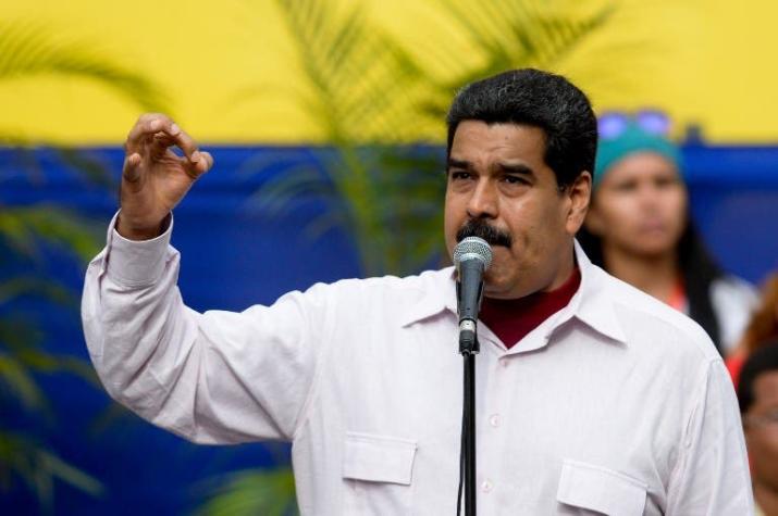 Maduro crea premio internacional de paz e invita a líderes colombianos a postularse