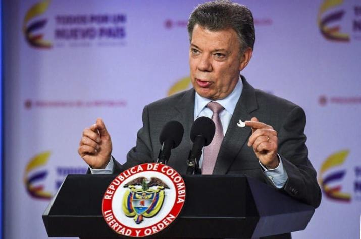 Columnista de El Tiempo y Nobel a Santos: "Le da al presidente mayor oxígeno político"