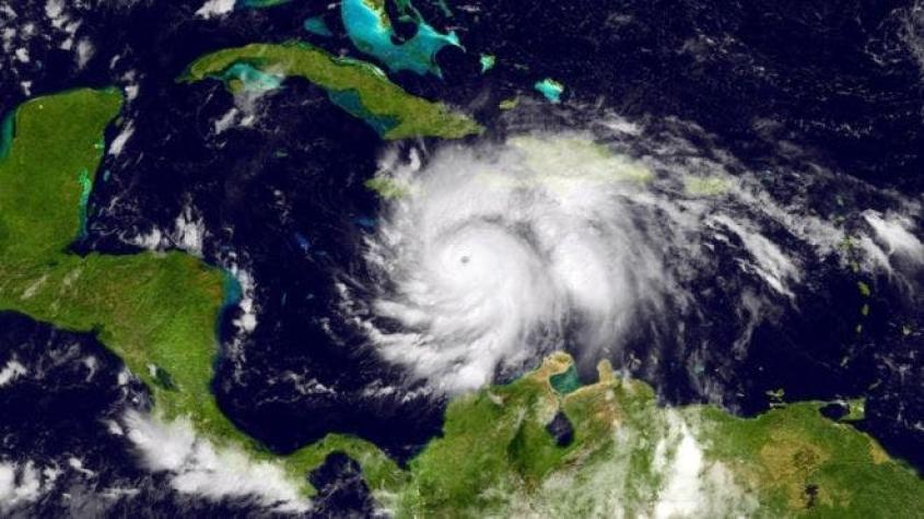 Cómo hacen los meteorólogos para predecir la ruta de huracanes como Matthew