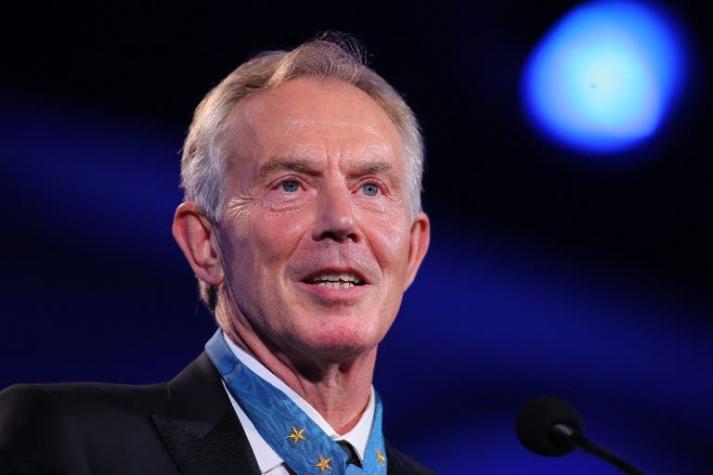 Tony Blair deja abierta la posibilidad de volver a la política