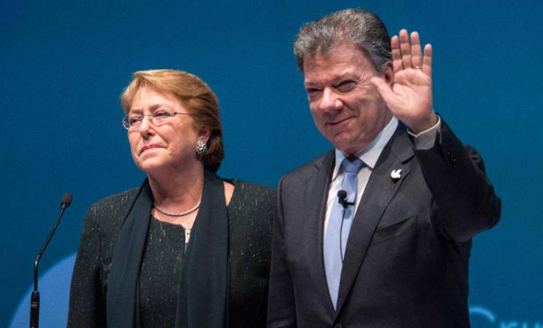 Bachelet activa su cuenta de Twitter para felicitar a Santos por el premio Nobel de la Paz