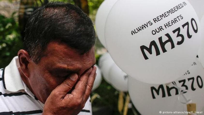 Fragmento de avión hallado en Mauricio pertenece al vuelo MH370