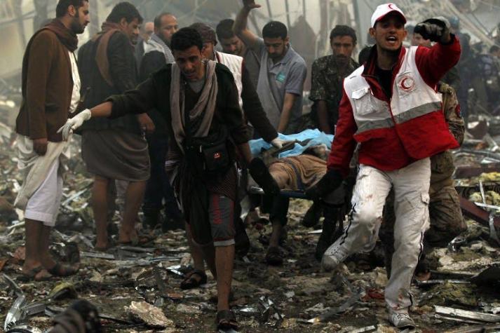 Al menos 140 muertos tras bombardeo en Yemen
