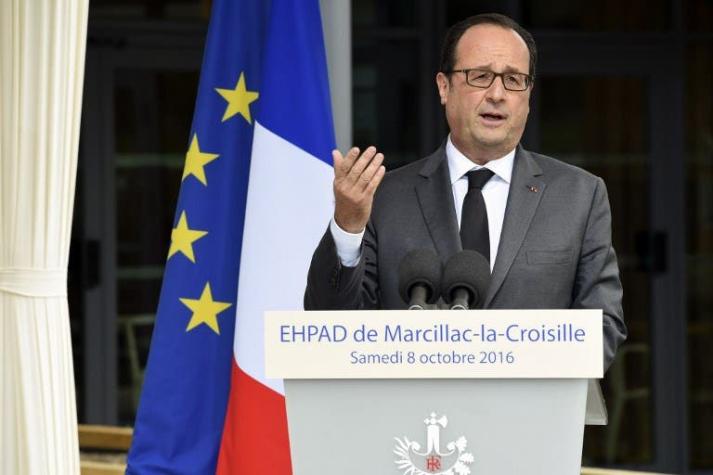 Hollande duda sobre recibir a Putin en París por Siria
