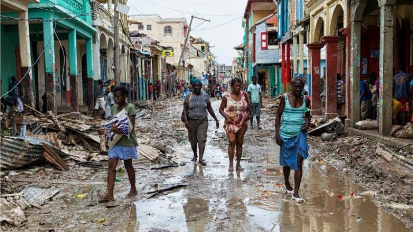 Huracán Matthew deja un saldo de más de 1.000 muertos en Haití