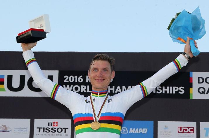 Tony Martin iguala récord de Cancellara al ganar su cuarto título de ciclismo contrarreloj