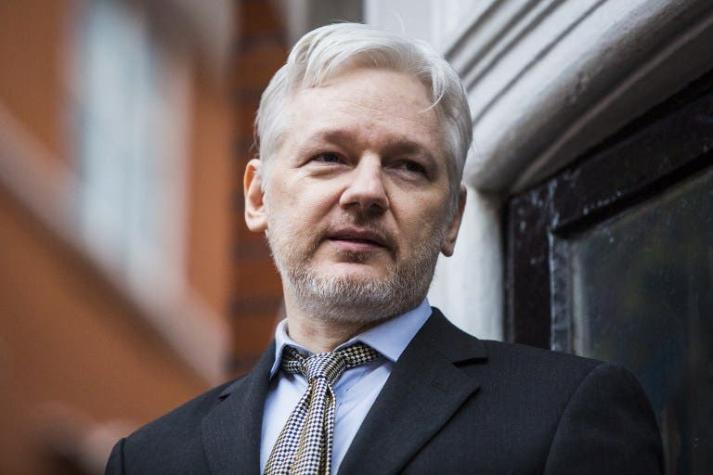 Cancillería de Ecuador ratifica asilo a Julian Assange