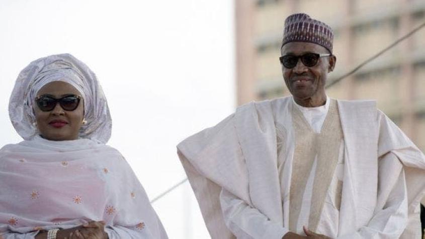 Nigeria: primera dama "advirtió" a su marido que dejará de apoyarlo si no cambia su gobierno
