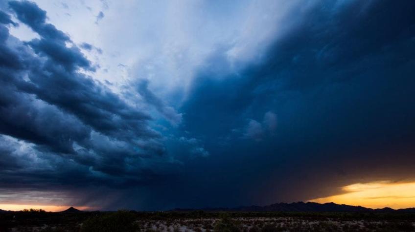 Cazador de tormentas revela las imágenes más espectaculares del monzón de Arizona