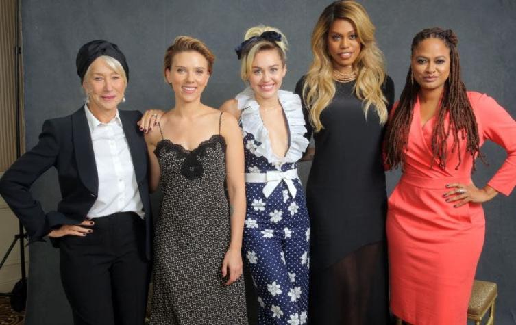 Miley Cyrus, Scarlett Johansson y Helen Mirren hablan de política en el evento Power of Women