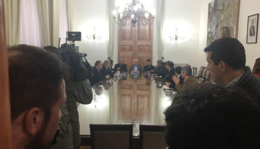Chile Vamos tras reunión con Gobierno por padrón electoral: "Es una vergüenza republicana"