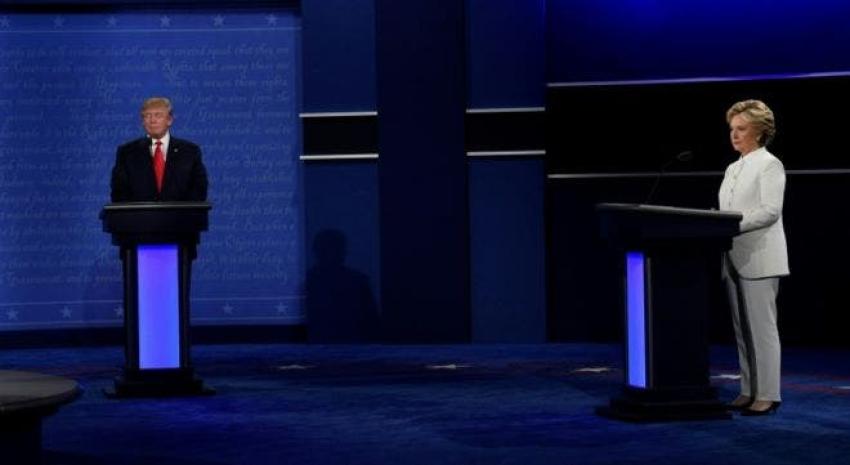 Hillary Clinton y Donald Trump comienzan su tercer debate como el segundo, sin saludarse