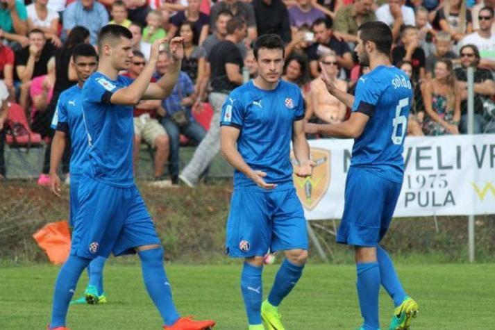 [VIDEO] Ángelo Henríquez colabora con un golazo en triunfo del Dinamo Zagreb