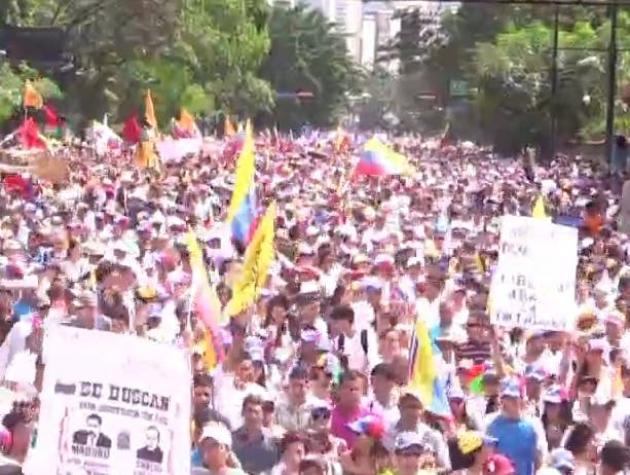 T13 en Venezuela: masivas marchas contra Nicolás Maduro