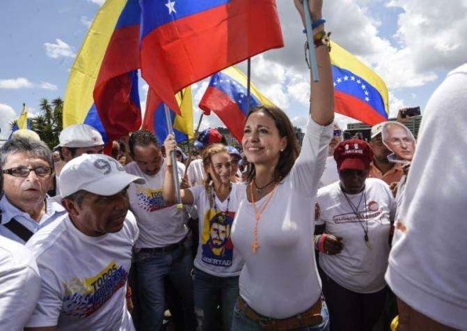 Opositora venezolana: Insulza "ignoró de manera reiterada el reclamo del pueblo" de Venezuela