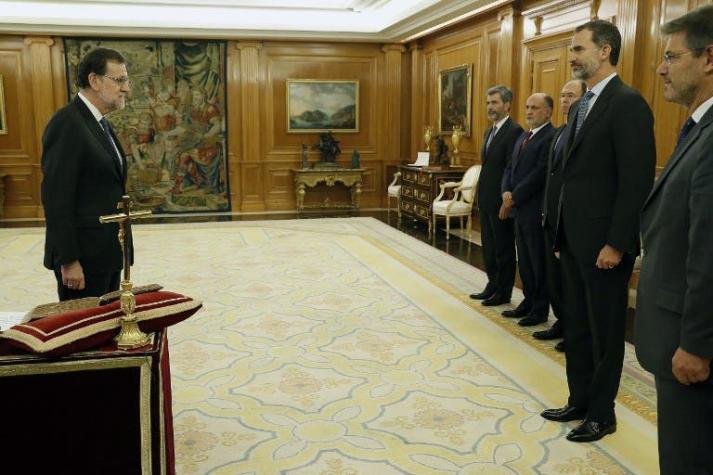 Mariano Rajoy jura ante el rey un nuevo mandato de presidente del gobierno de España