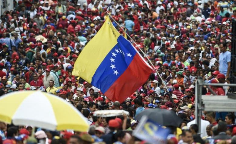 Chavismo se moviliza ante posible marcha opositora a palacio presidencial