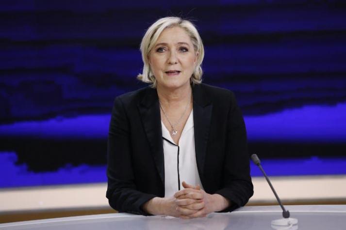 Marine Le Pen renuncia a la presidencia del Frente Nacional