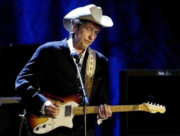Academia Sueca dice que Bob Dylan viajará a Estocolmo el próximo año