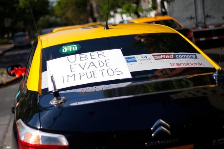 Taxistas llaman a paro nacional contra Uber y Cabify este 25 de noviembre