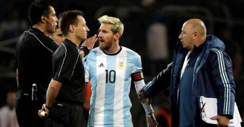 Ahora en Argentina hay malestar por la designación de árbitro chileno para duelo con Brasil