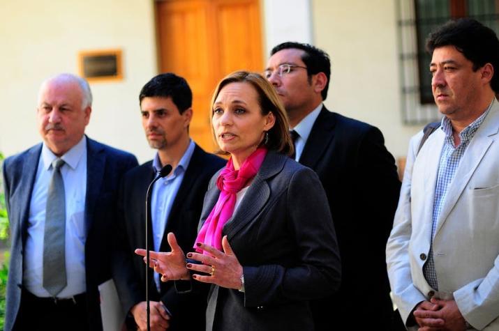 Nueva Mayoría decide retomar diálogo con el PC tras presión de La Moneda