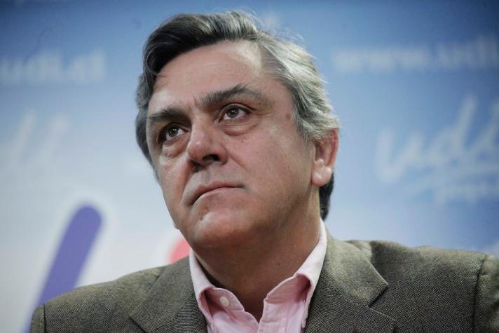 Pablo Longueira: "El sector que baje a su ex Presidente, a Lagos o a Piñera, perdió"