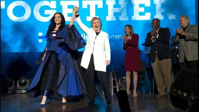 Katy Perry se presenta en mitin político a favor de Hillary Clinton