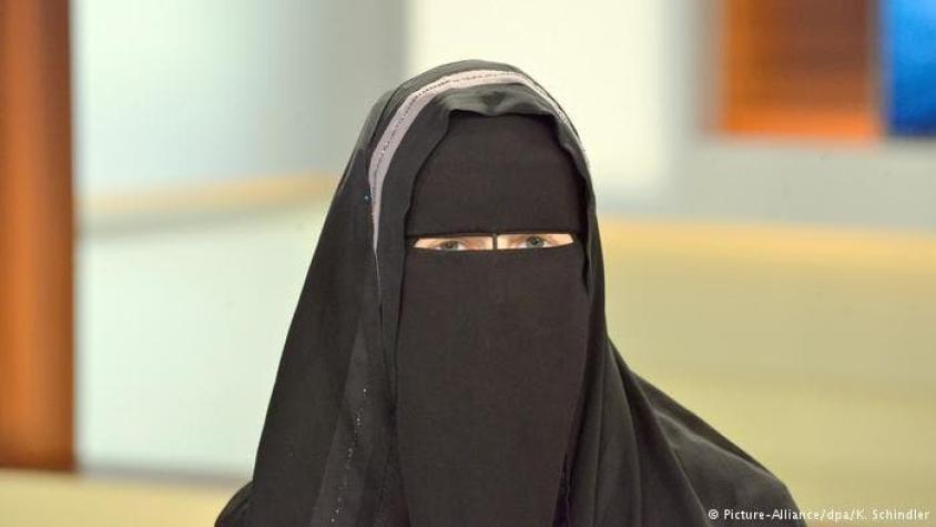 Alemania: duras críticas por aparición en TV de musulmana cubierta