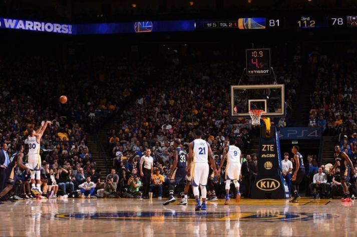 Stephen Curry establece récord de triples en un partido de NBA
