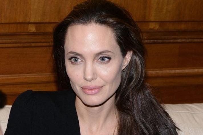 Angelina Jolie está "aliviada" tras fin de investigación contra Brad Pitt