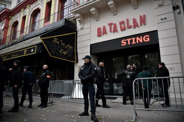 Un año después de los atentados, el Bataclan renace con la voz de Sting