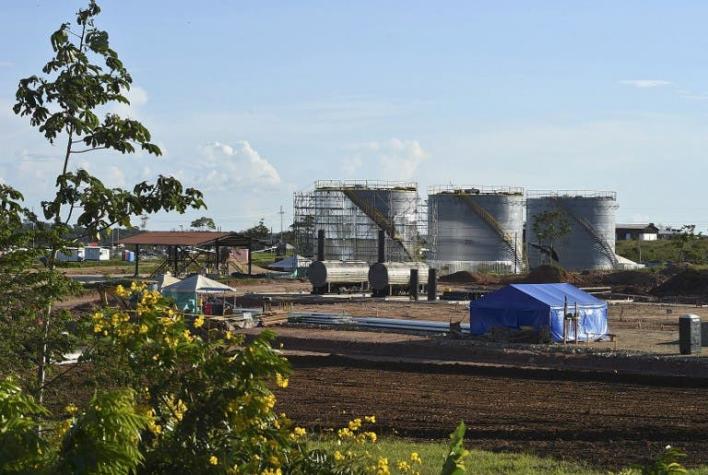 ELN dinamita oleoducto y provoca derrame de crudo en Colombia
