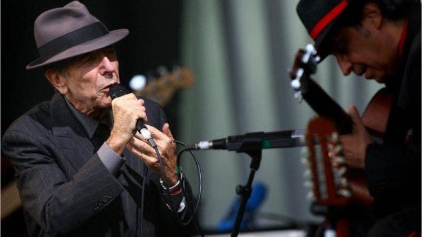 Leonard Cohen murió mientras dormía tras sufrir una caída nocturna
