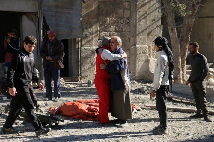 27 civiles muertos en bombardeos del régimen sirio en el este de Alepo