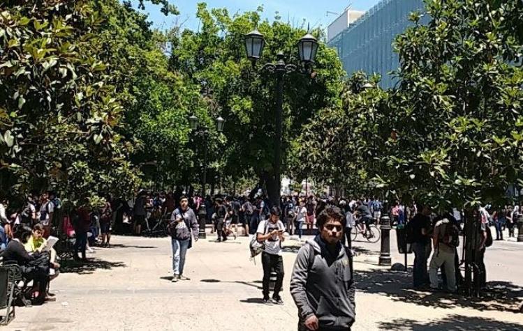 Evacúan facultad Beauchef de U. de Chile por aviso de bomba